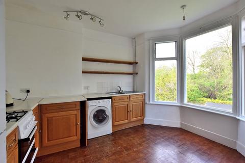 2 bedroom flat to rent, Conway Road, Southgate, London. N14