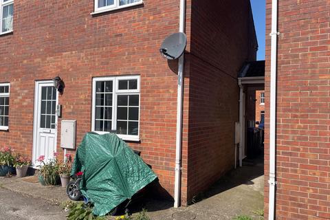 2 bedroom flat to rent, Ashby Road, Spilsby PE23