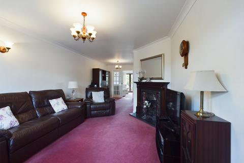 206 Branksome Avenue, Stanford-le-hope, SS17 8DF