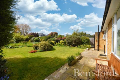 12 Raphael Avenue, Romford, RM1 4EP