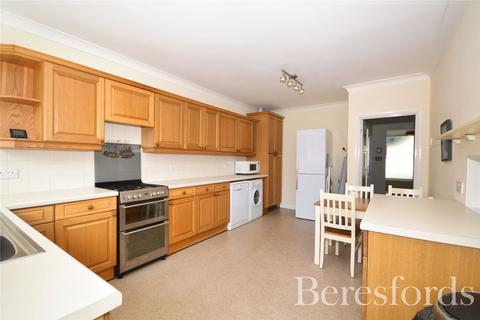 12 Raphael Avenue, Romford, RM1 4EP