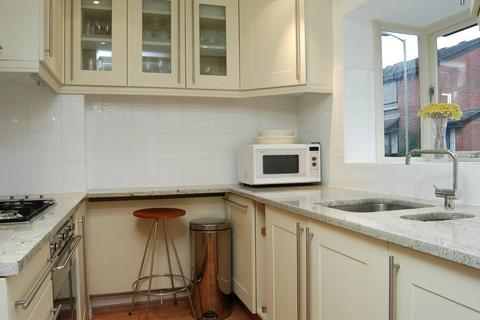 2 bedroom house to rent, Linnet Mews, Nightingale Triangle, London, SW12