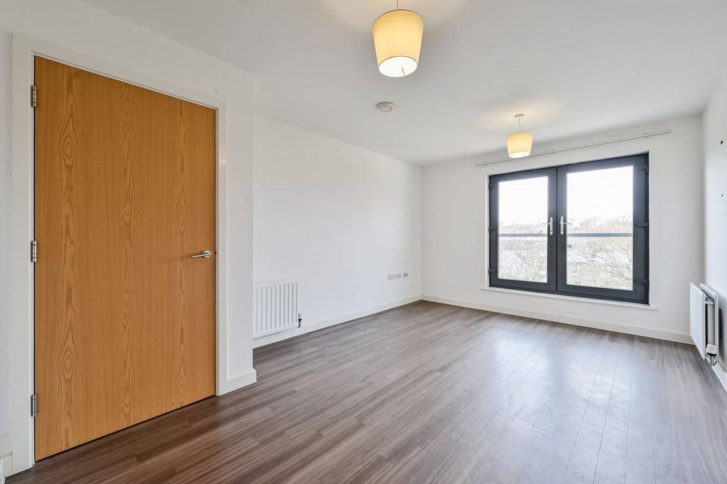 Lee High Road, SE13, Lewisham... 1 bed flat for sale £265,000