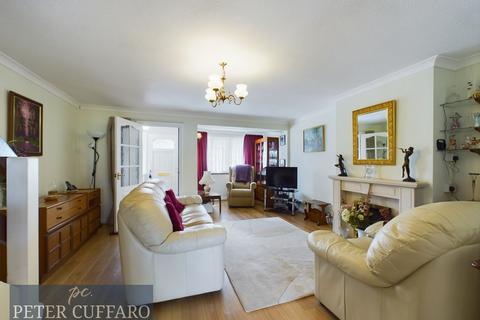 3 bedroom terraced house for sale, Perrysfield Road, Waltham Cross EN8