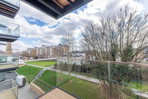 2 bedroom flat for sale, Heritage Place, Brentford, TW8