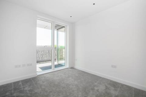 2 bedroom flat to rent, High Street, Hornsey, London, N8