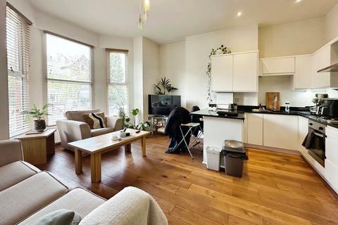 2 bedroom flat for sale, West Didsbury, Manchester, M20