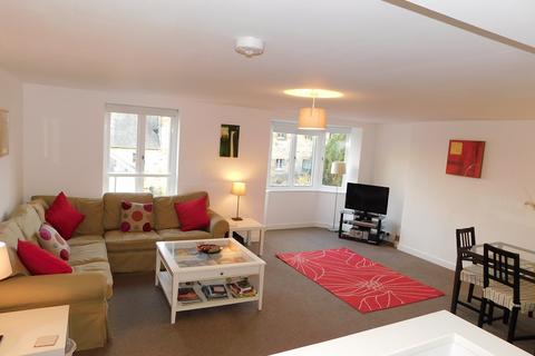 2 bedroom flat to rent, 130, Calton Road, Edinburgh, EH8 8JQ