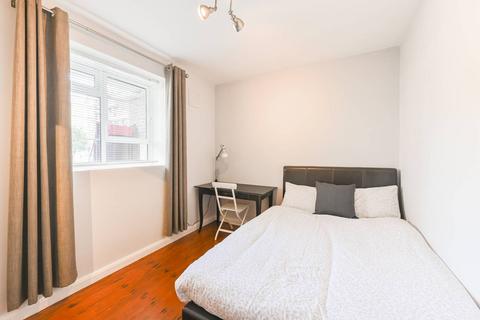 2 bedroom flat to rent, India Way, Shepherd's Bush, London, W12
