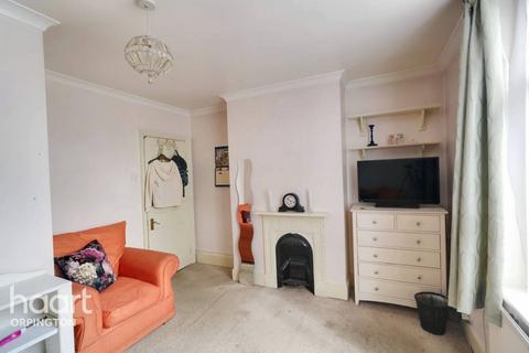 3 bedroom end of terrace house for sale, High Street, Orpington