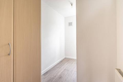 3 bedroom flat to rent, Lyttelton Road, Hampstead Garden Suburb, London, N2