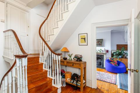 6 Rhondda Grove, London, E3 5AP