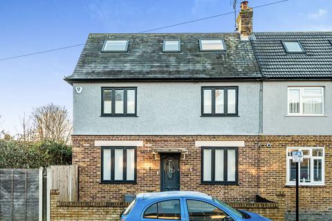 4 bedroom semi-detached house for sale, Lyne Crescent, Walthamstow, London, E17