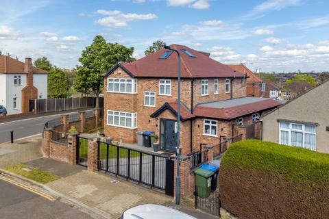 6 bedroom detached house for sale, Woodhill Crescent, Kenton, HA3 0LY