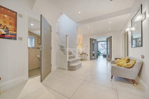 5 bedroom detached house for sale, Mill Hill  NW7