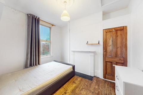 5 bedroom terraced house for sale, Terraced House For Sale Canary Wharf  E14