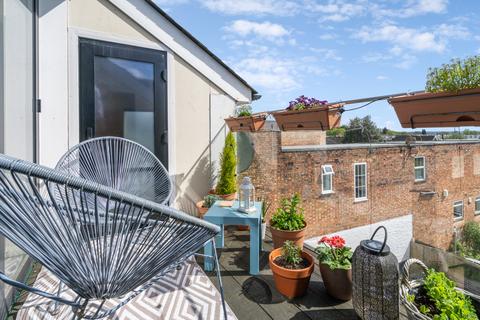 2 bedroom flat for sale, Essex House, Victoria Street, St. Albans