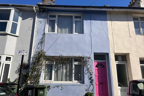 2 bedroom terraced house to rent, Washington Street, Brighton BN2