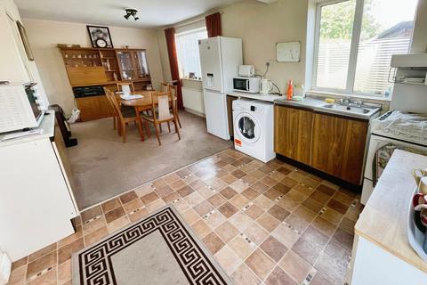 102 Hales Crescent, Smethwick, B67 6QS