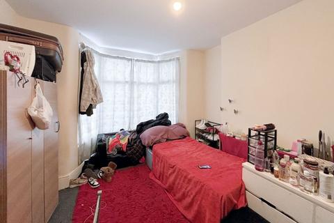 4 bedroom terraced house for sale, 97 Caledon Road, East Ham, London, E6 2HD