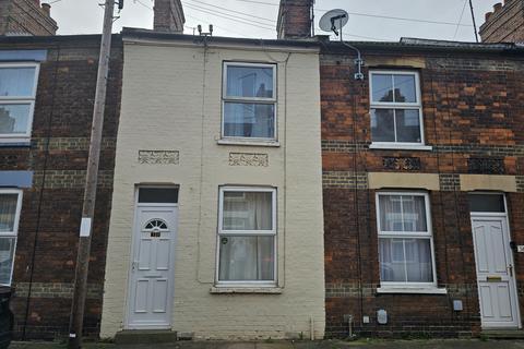 3 bedroom terraced house to rent, Burkitt Street, King's Lynn PE30