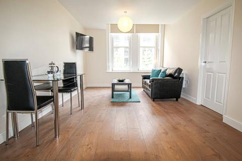 1 bedroom apartment to rent, 47-49 East Parade #323039