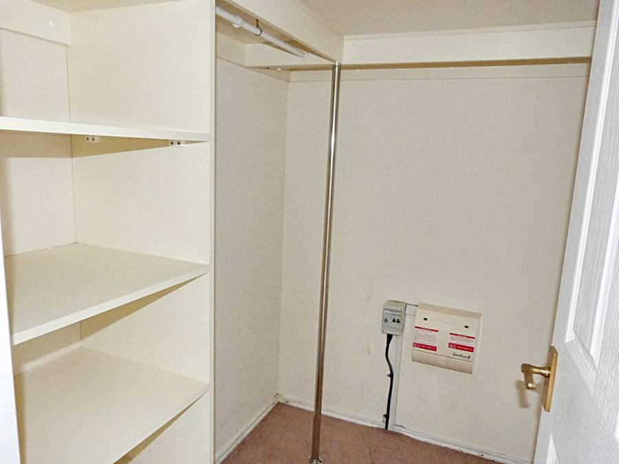 Walk-in Wardrobe