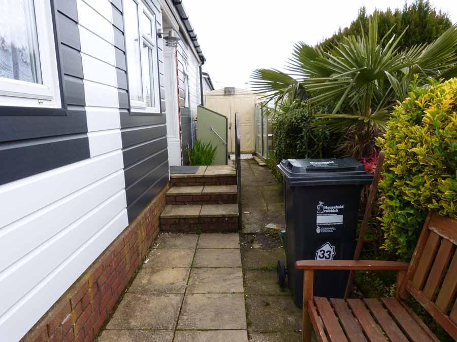 Side Path