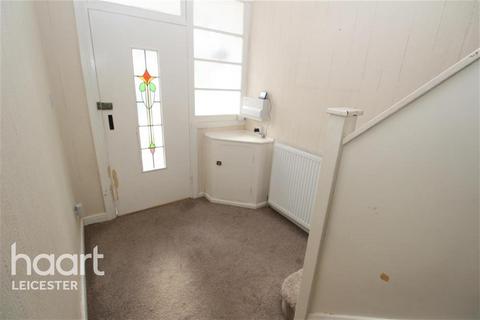 3 bedroom semi-detached house to rent, Kingsway, Braunstone Town