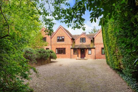 4 bedroom detached house for sale, Willesborough Road, Ashford TN24