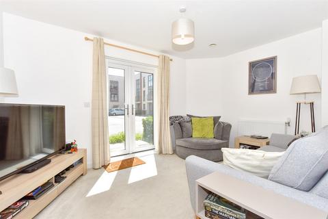 2 bedroom ground floor maisonette for sale, Longley Road, Chichester, West Sussex
