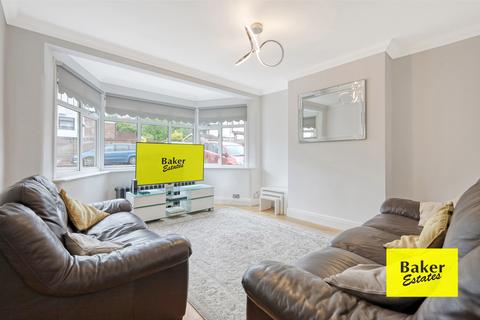4 bedroom semi-detached house for sale, Westview Drive, Woodford Green IG8