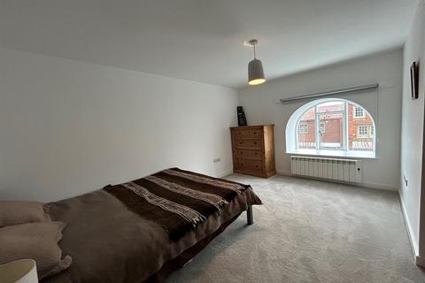 2 bedroom flat to rent, Bridport