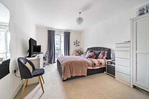 2 bedroom apartment for sale, Greengage Court, Broadis Way, Rainham, RM13