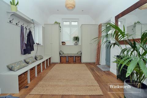 4 bedroom detached house for sale, The Avenue, Worcester Park, Surrey, KT4