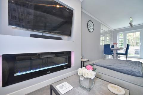 7 Bannister Close, Witley, Godalming, GU8 5RR