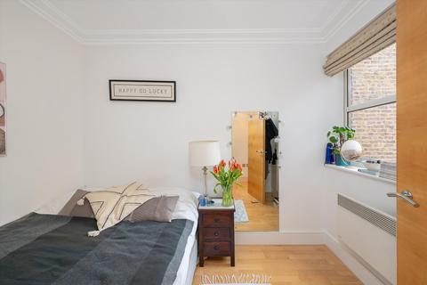 2 bedroom flat for sale, Centre Court Apartments, 69-71 Queensborough Terrace, London, W2