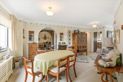 3 bedroom flat for sale, Alder Lodge, Stevenage Road, Fulham, London, SW6