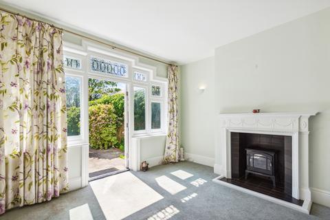 6 bedroom semi-detached house to rent, Rodway Road, London