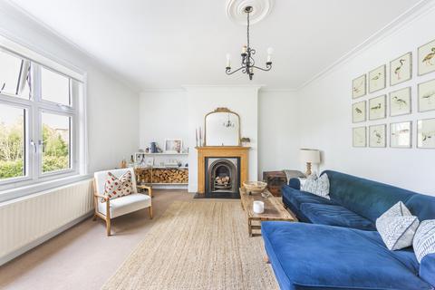 17c Park Road, Richmond, TW10 6NS