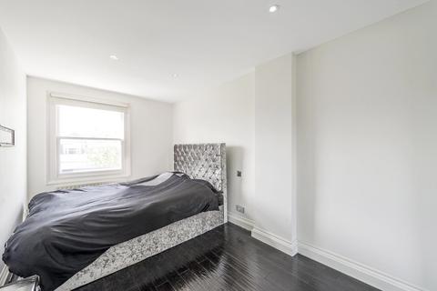 2 bedroom apartment to rent, Blenheim Crescent London W11