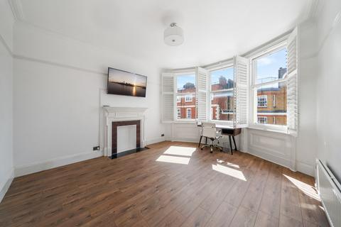 4 bedroom flat for sale, Ridgmount Gardens, London