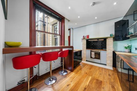 4 bedroom flat for sale, Ridgmount Gardens, London