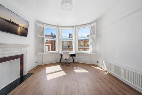 4 bedroom flat for sale, Ridgmount Gardens, London