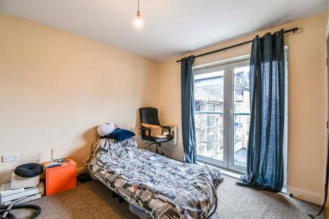 2 bedroom flat for sale, Glanfa Dafydd, Barry, Vale of Glamorgan, CF63 4BG