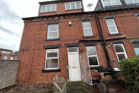 2 bedroom end of terrace house to rent, Argie Road, Leeds, West Yorkshire, LS4
