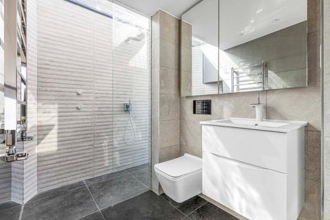 10 Alfriston Road, London, SW11 6NN
