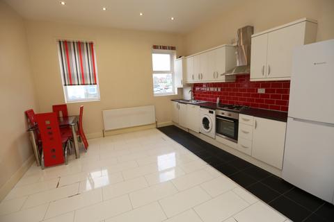2 bedroom maisonette to rent, Stanley Road, HA2