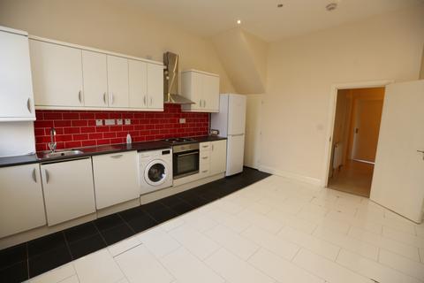 2 bedroom maisonette to rent, Stanley Road, HA2