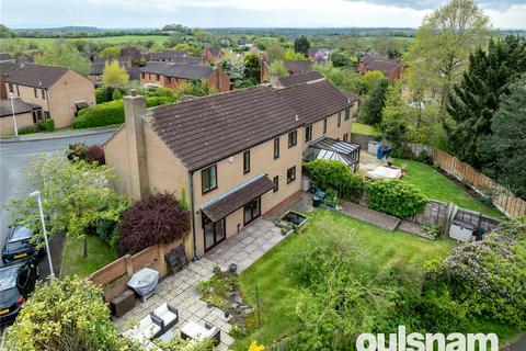 4 bedroom detached house for sale, Brookfield Close, Hunt End, Redditch, Worcestershire, B97